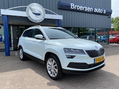 Skoda Karoq - 1.5 TSI 150pk DSG-7 Style met Camera, Carplay en Stoelv
