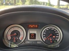 Renault Clio - 1.4-16V Team Spirit