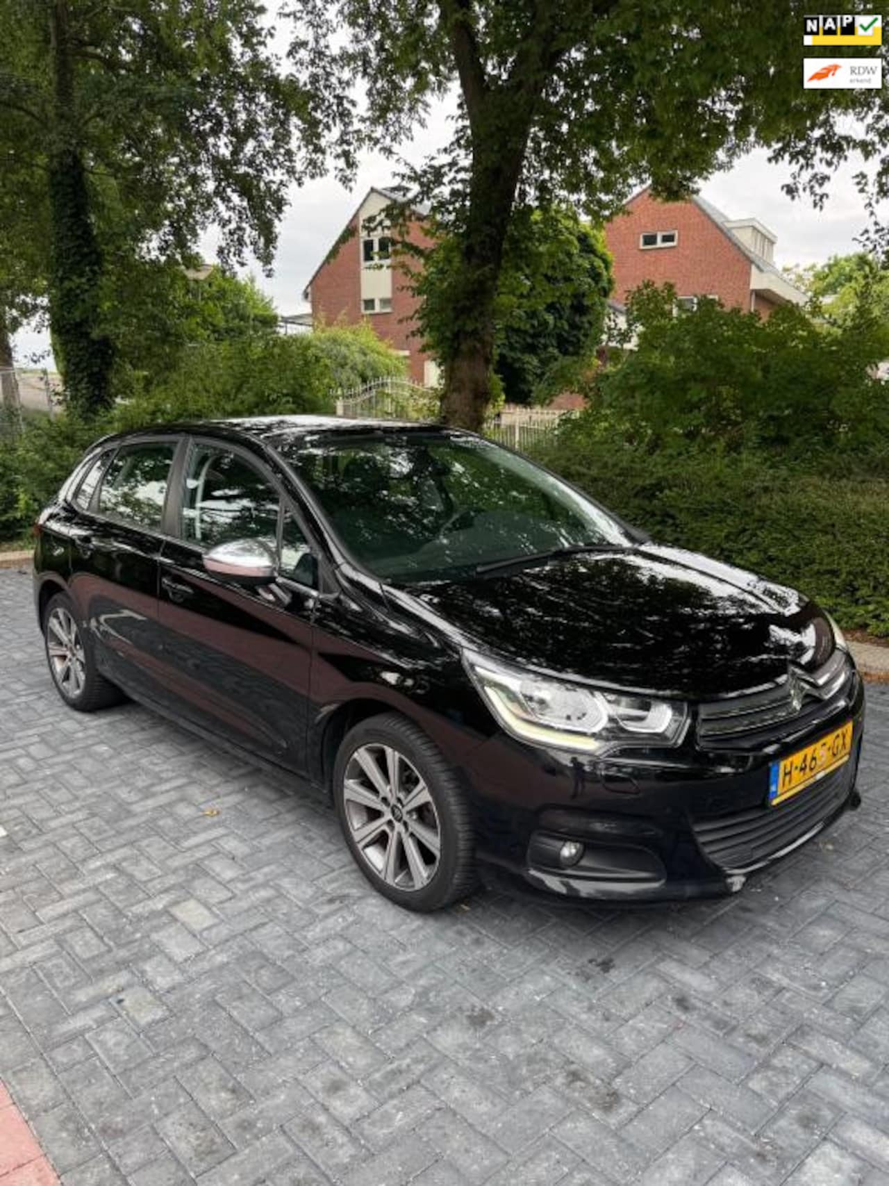 Citroën C4 - 1.2 Feel Collection Panoramadak|Navi|Cruise|Airco - AutoWereld.nl