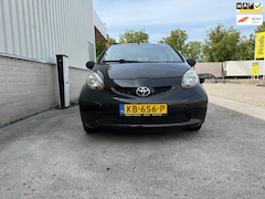 Toyota Aygo - 1.0-12V