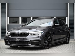 BMW 5-serie Touring - 520d M-SPORT / PANO / LEDER / HUD / CAMERA / STOELVERWARMING / TELEFOONLADER / 20"