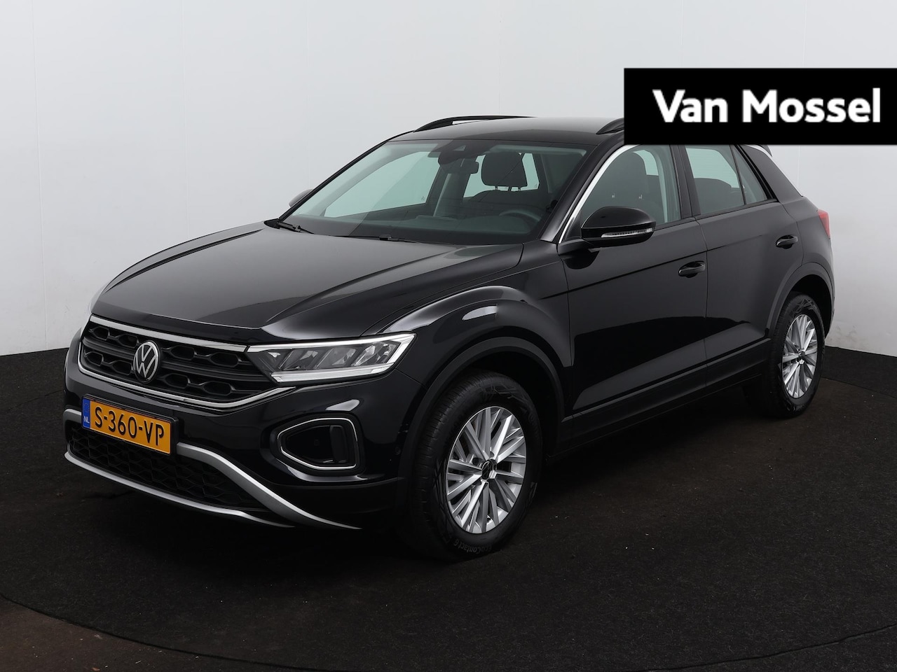 Volkswagen T-Roc - 1.5 TSI Life 150 PK | EM | Navigatie | Airco |  Parkeersensoren | Adaptive Cruise Control - AutoWereld.nl