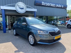 Skoda Fabia Combi - 1.0 TSI 95pk Ambition met Carplay, Trekhaak en Stoelverwarming