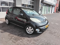 Peugeot 107 - 1.0-12V XS / AIRCO / 1e Eigenaar