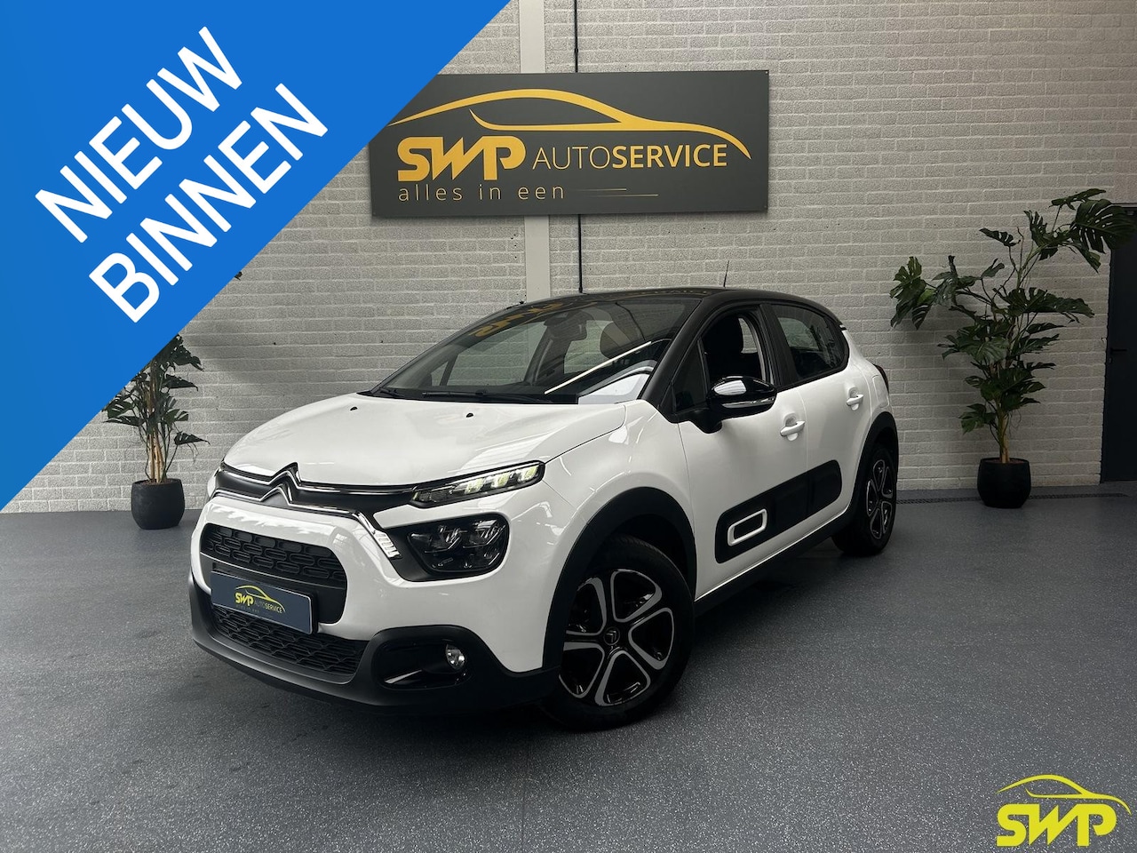 Citroën C3 - 1.2 PureTech Shine | Navi | Cam - AutoWereld.nl