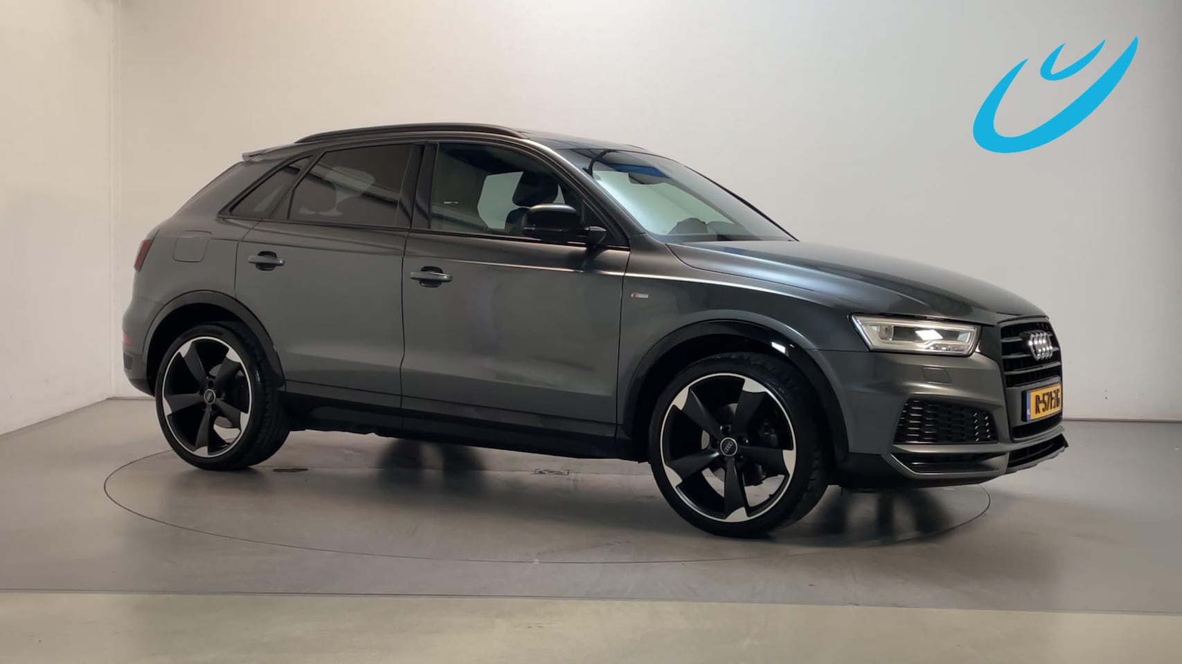 Audi Q3 - 1.4 TFSI CoD Sport S-Line Black Optic Panoramadak Camera Navigatie Stoelverwarming - AutoWereld.nl