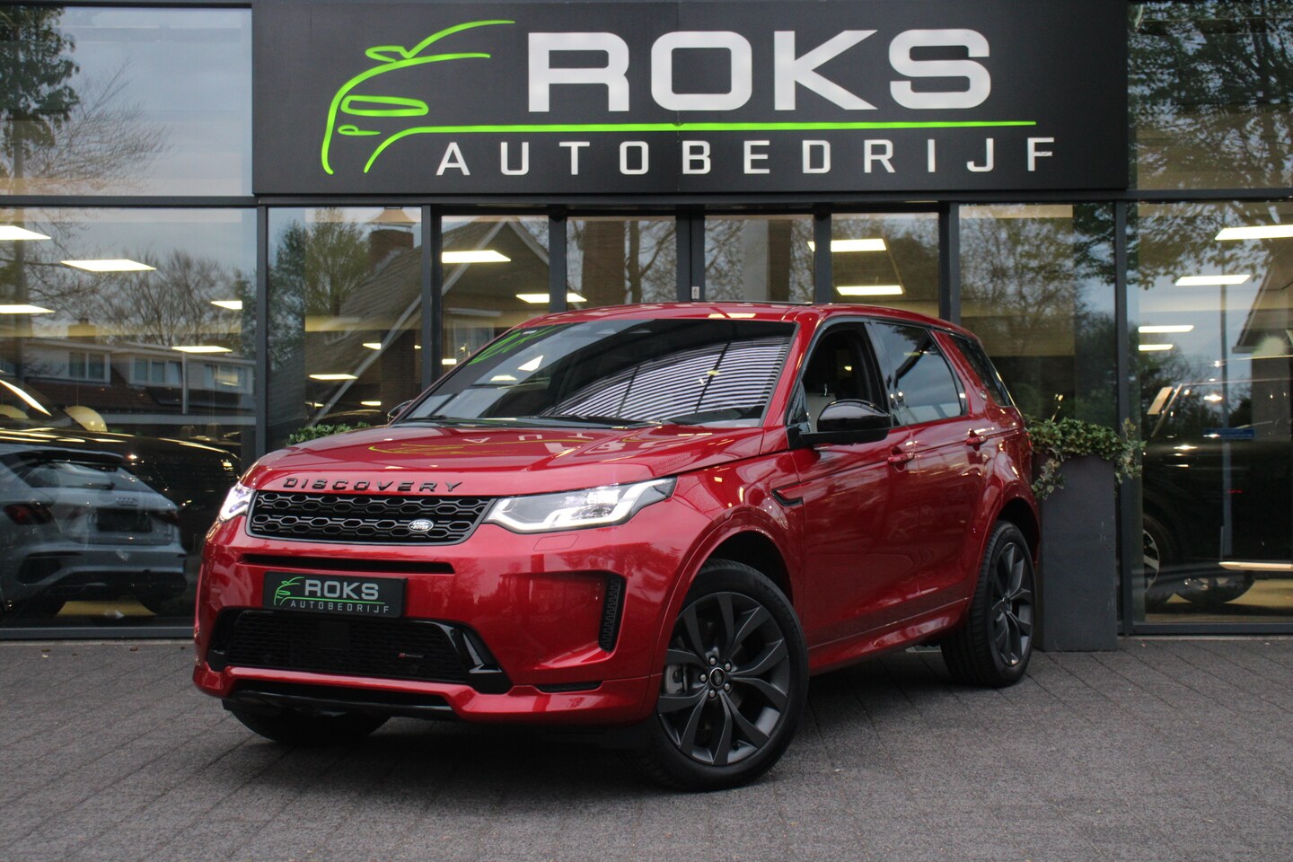 Land Rover Discovery Sport - P300e 1.5 R-Dynamic SE Navi/Camera/Keyless/Memory/Meridian/Leder/Panoramadak/20inch - AutoWereld.nl