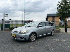 Toyota Avensis Wagon - 1.8 VVTi Luna Business / ECC / Cruise-Control / Navigatie