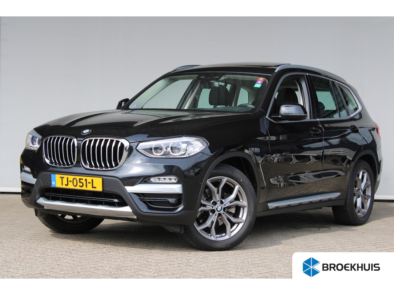 BMW X3 - xDrive20i High Executive | Leder | Panoramadak | Trekhaak | - AutoWereld.nl