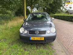 Volkswagen Polo - 1.4-16V Comfortline