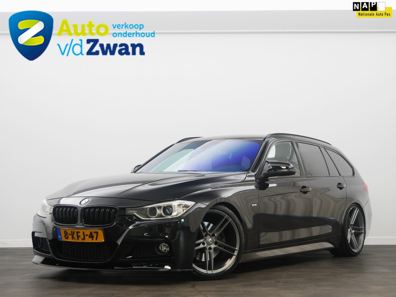 BMW 3-serie Touring - 328i 300 Pk Upgrade Edition M-Sport - AutoWereld.nl