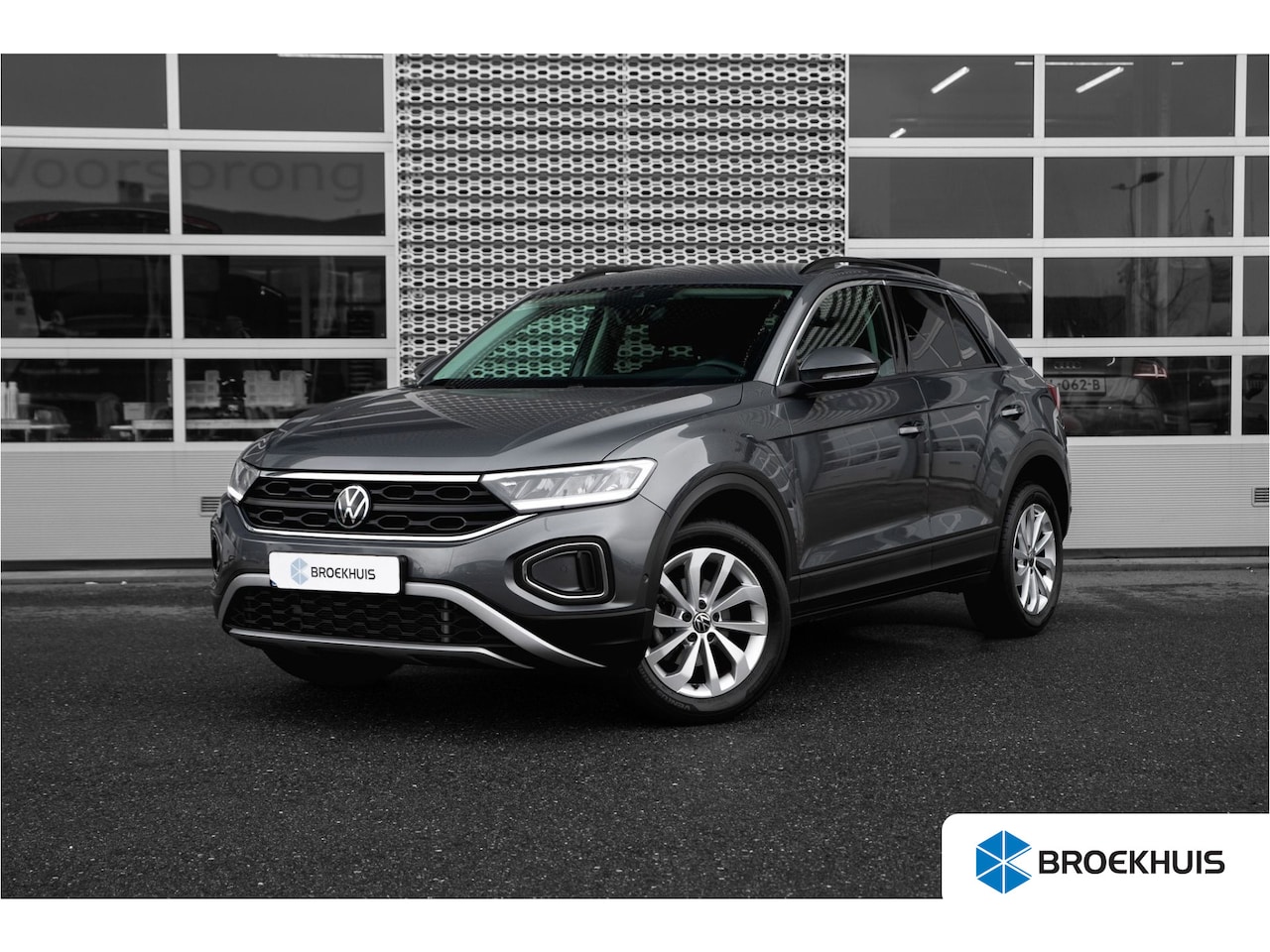 Volkswagen T-Roc - 1.5 TSI Life Business DSG | Apple carPlay | Clima - AutoWereld.nl