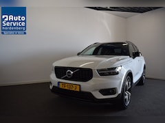 Volvo XC40 - 2.0 T4 190pk AUT8 R-Design Trekhaak 1800kg /Leer/ Stoelverw./ 20"LMV