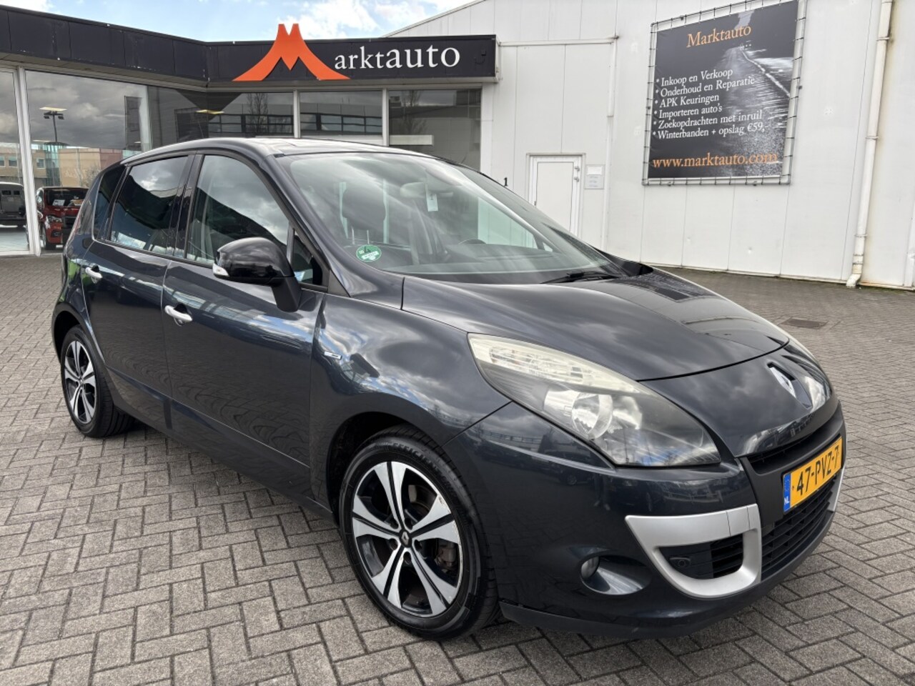 Renault Scénic - 1.4 TCe Bose Panorama Camera Navi PDC Cruise - AutoWereld.nl