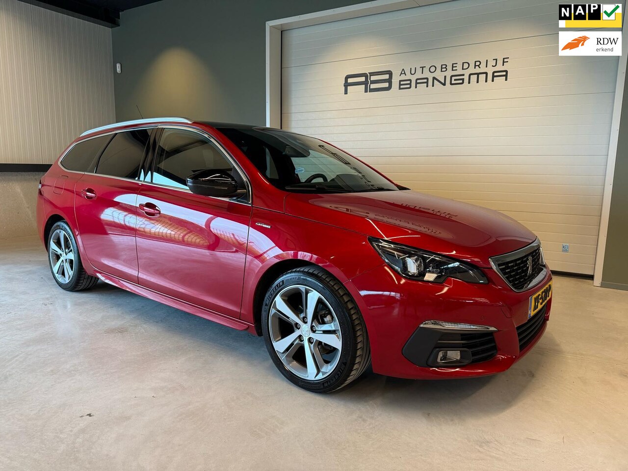 Peugeot 308 SW - 1.2 PureTech GT-LINE/CLIMA AIRCO/LM-VELG/APPLE CARPLAY/NAVI/TREKHAAK/PANORAMADAK/HALF LEER - AutoWereld.nl