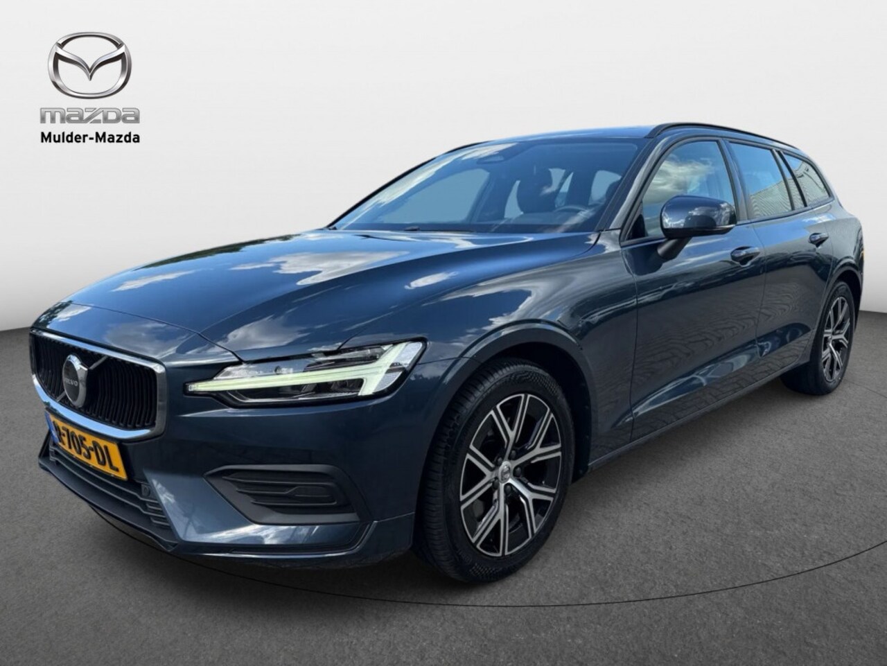 Volvo V60 - 2.0 B3 Essential 2.0 B3 Essential - AutoWereld.nl
