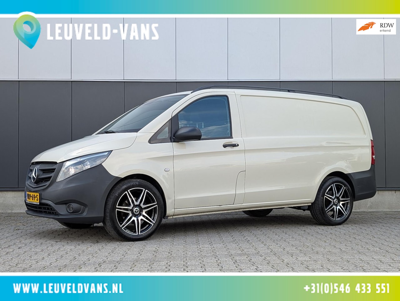 Mercedes-Benz Vito - 114 140PK AUTOMAAT CRUISE AIRCO NAVI TREKHAAK RWD - AutoWereld.nl