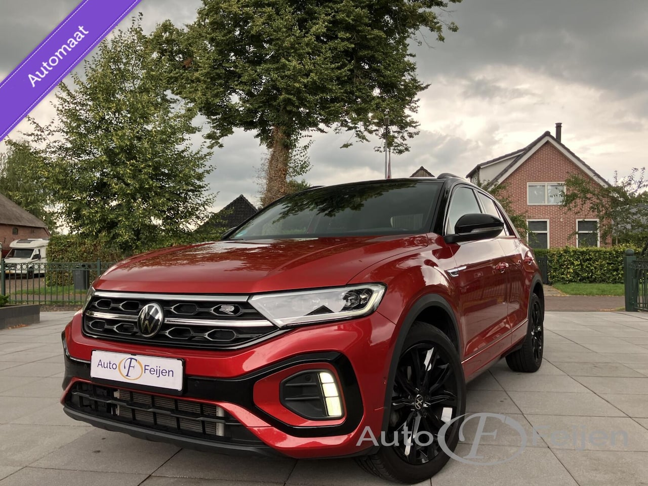 Volkswagen T-Roc - DSG R-LINE VIRTUAL COCKPIT ADAPTIVE CRUISE NAVIGATIE APPEL CARPLY LANE ASSIST STOEL STUUR - AutoWereld.nl