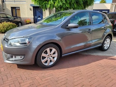 Volkswagen Polo - 1.4-16V Highline