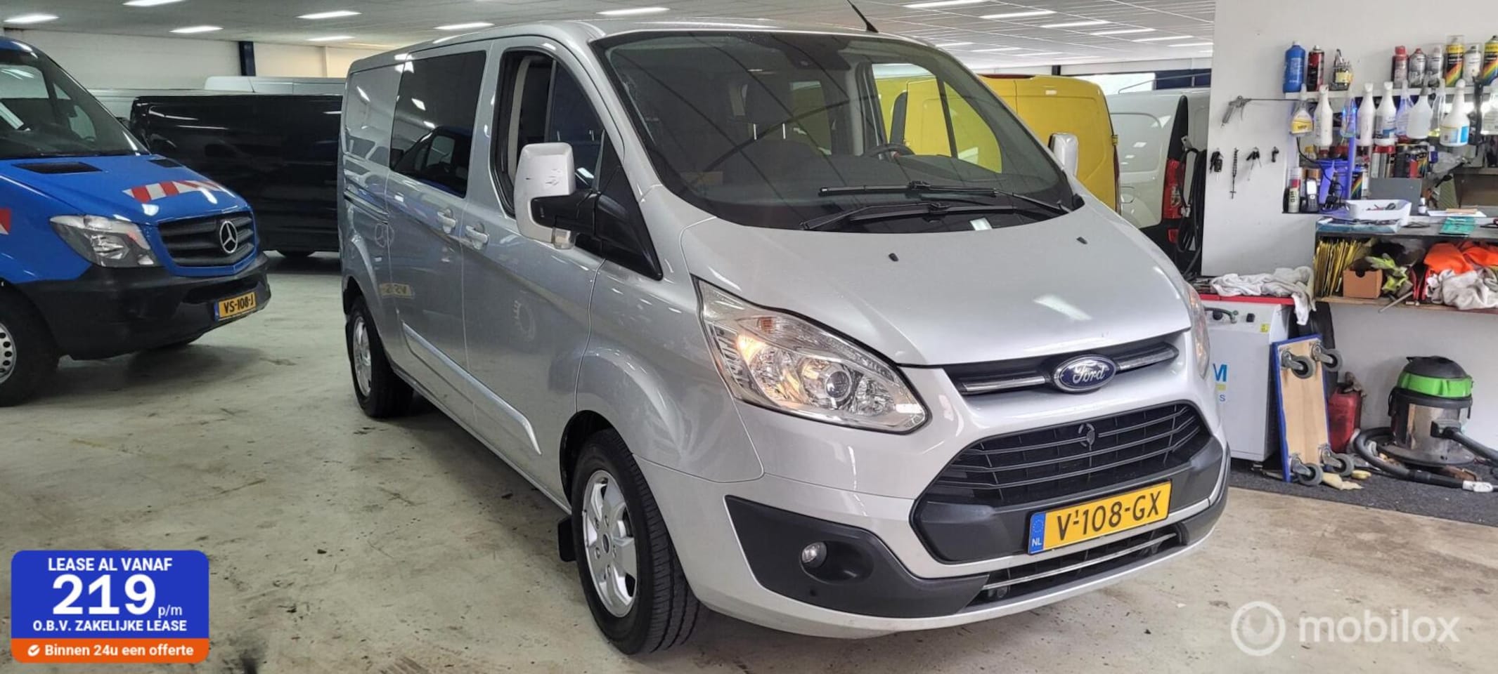 Ford Transit Custom - 310 2.0 TDCI L2H1 Limited DC 310 2.0 TDCI L2H1 Limited DC - AutoWereld.nl