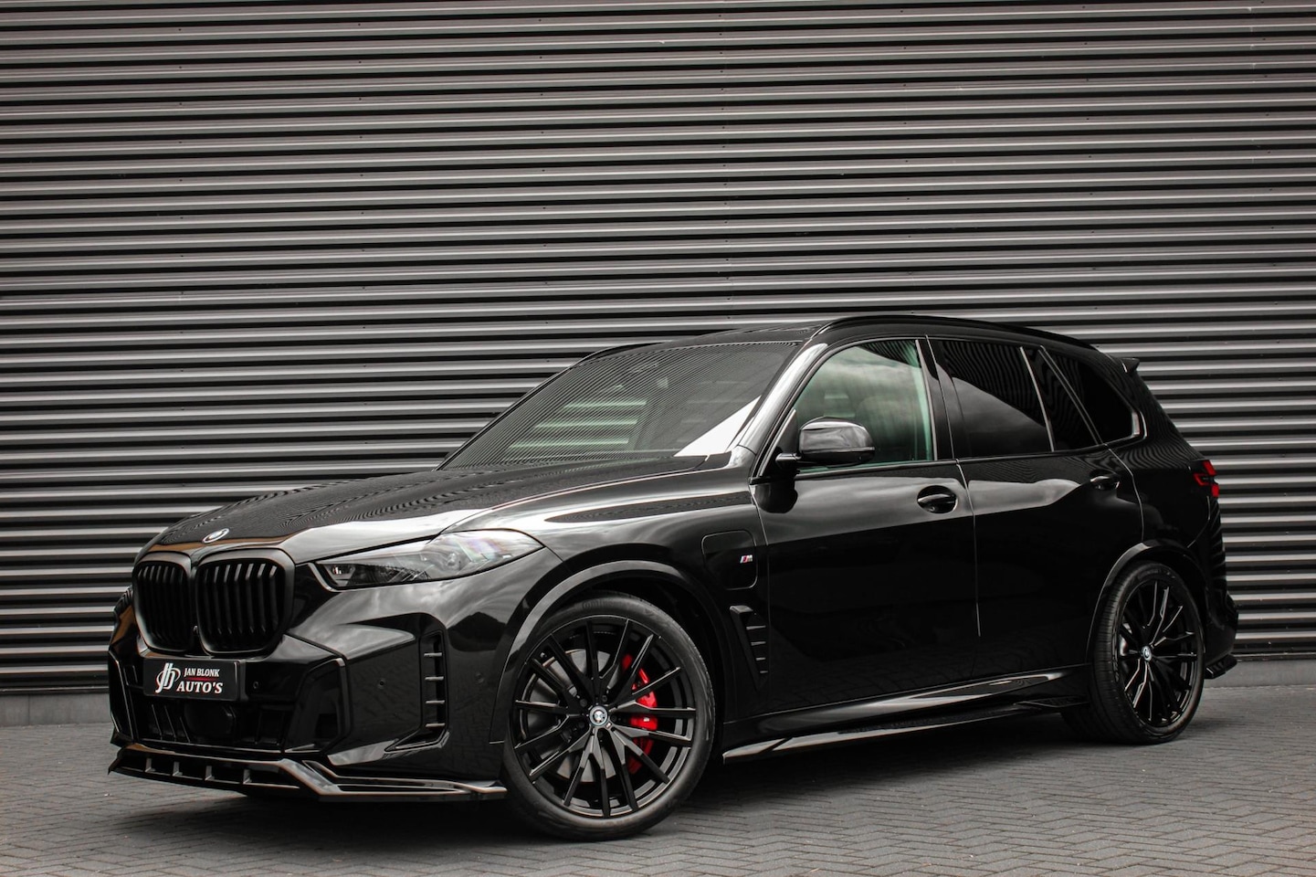 BMW X5 - XDrive50e High Executive M- SPORT PRO / M-SEATS / SOFT CLOSE / PANO- DAK / LUCHTVERING / D - AutoWereld.nl