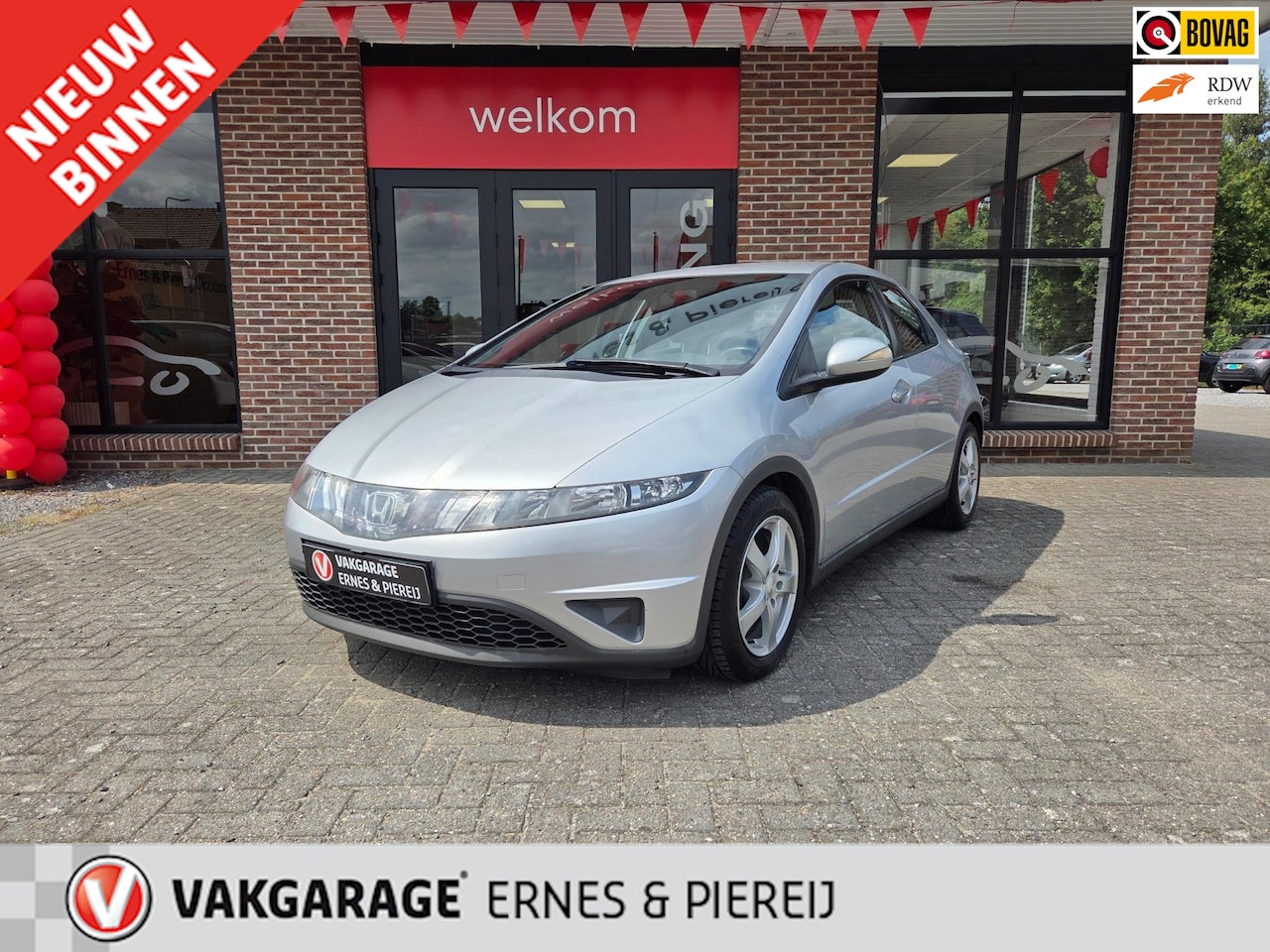 Honda Civic - 1.8 Comfort 1.8 Comfort - AutoWereld.nl