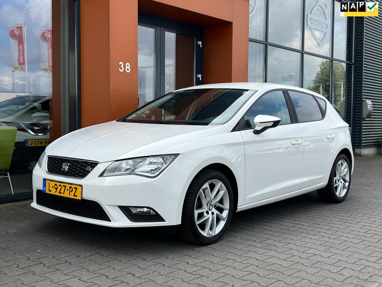 SEAT Leon - 1.4 TSI FR|6BAK|Clima|BT|Cruise|Isofix|Elek. ramen - AutoWereld.nl