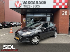 Ford Fiesta - 1.0 Style // NAVIGATIE // BLUETOOTH // AIRCO //