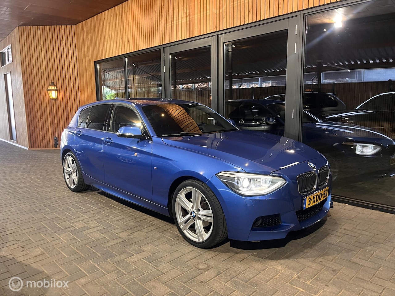 BMW 1-serie - 116i 136PK 5DR 2014 Blauw M-Sport pakket - AutoWereld.nl