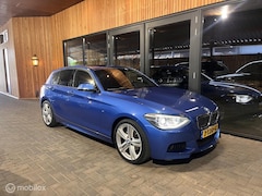 BMW 1-serie - 116i 136PK 5DR 2014 Blauw M-Sport pakket