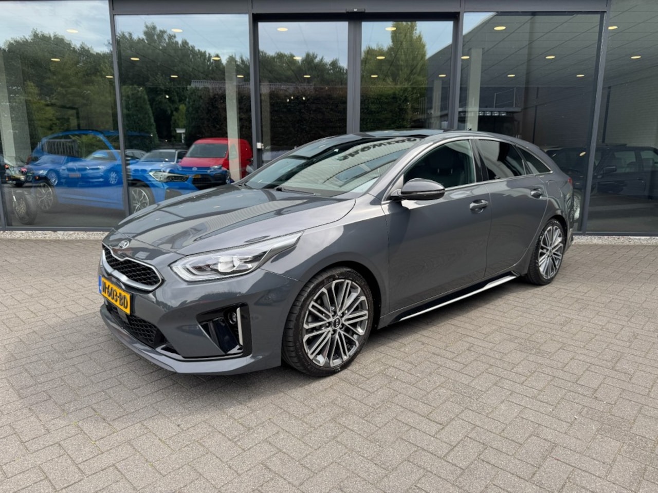 Kia Pro cee'd - 1.5 Turbo 160PK GDI GT-LINE, Full Options, LeerAlacantara,PanoSchuifdak,Stuur Stoelverw - AutoWereld.nl