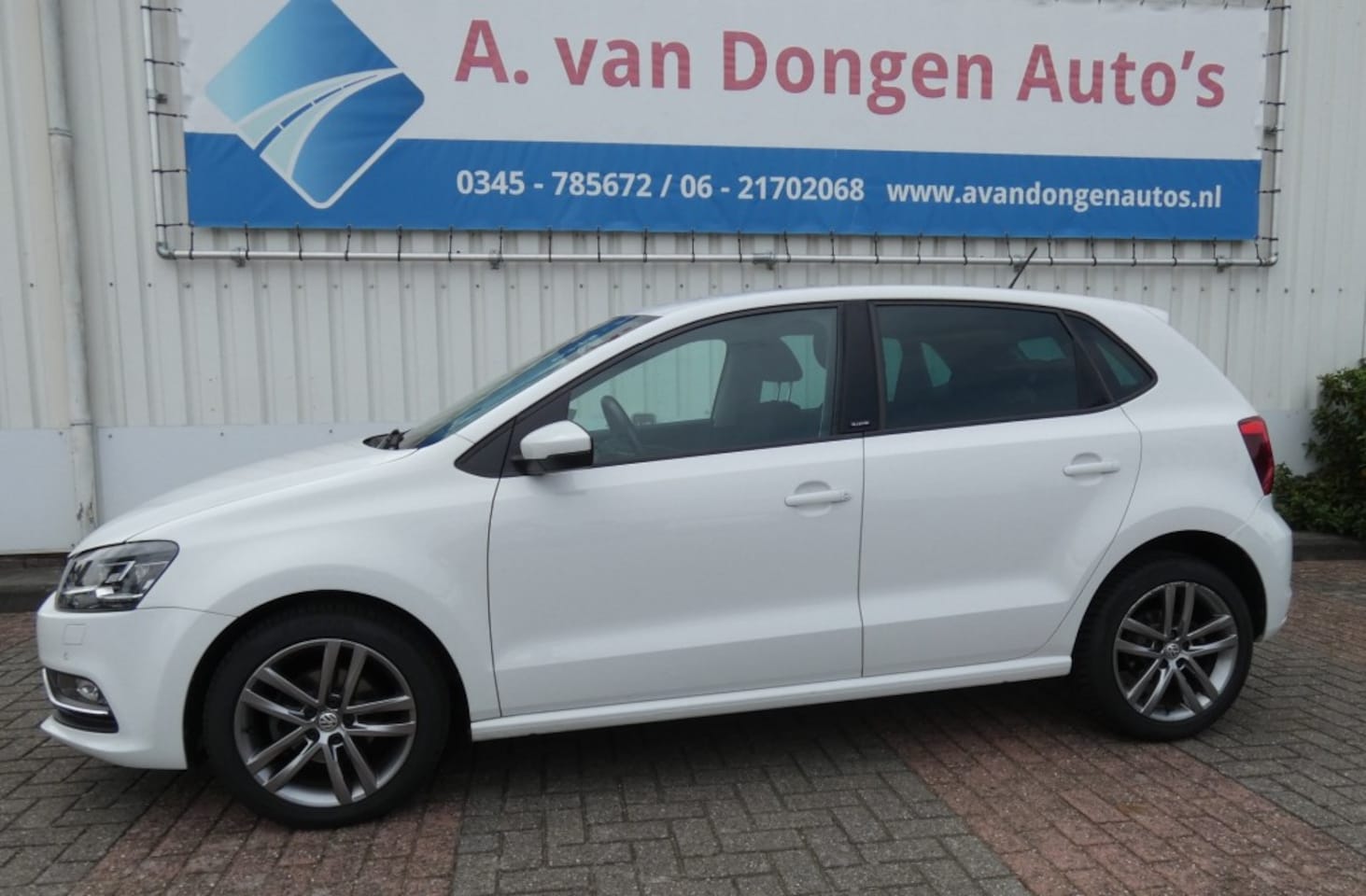 Volkswagen Polo - 1.2 TSI Highline 1.2 TSI HIGHLINE,Clima,Cruise,Led,PDC,Stoelverw - AutoWereld.nl