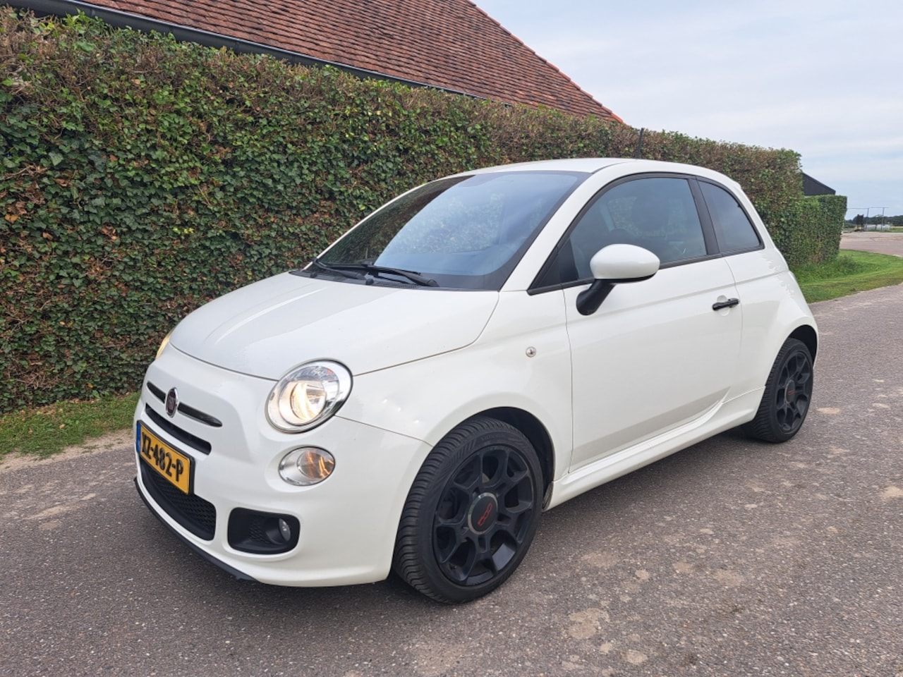 Fiat 500 - 1.2 Sport | Leder | Airco | 16" - AutoWereld.nl