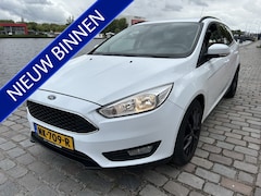 Ford Focus Wagon - 1.0 Lease Edition navigatie airco/ecc nieuwstaat