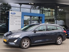 Ford Focus Wagon - TREND EDITION BUSINESS TREKHAAK NAVI APPLE/ANDROID PARK-SENSOREN 17"LM-VELGEN