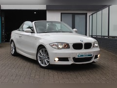 BMW 1-serie Cabrio - 118i High Executive M Pack, Navigatie, Leer, Xenon, PDC, MF Stuur, Windscherm, Nette staat
