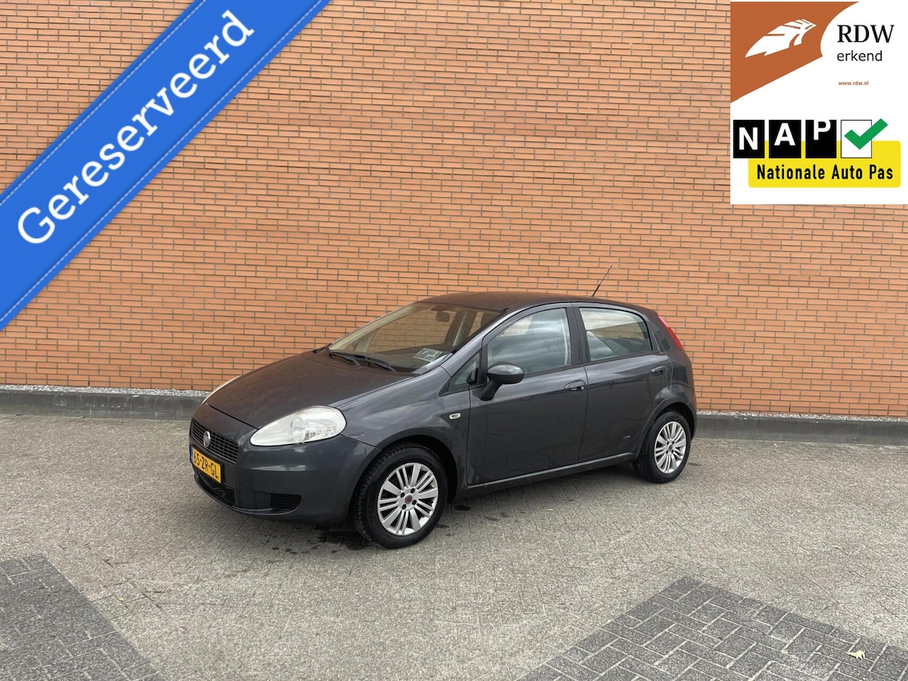 Fiat Punto - 1.2 2008 253DKM | NAP | CRUISE | AIRCO | APK | - AutoWereld.nl