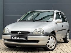 Opel Corsa - 1.2i-16V Onyx