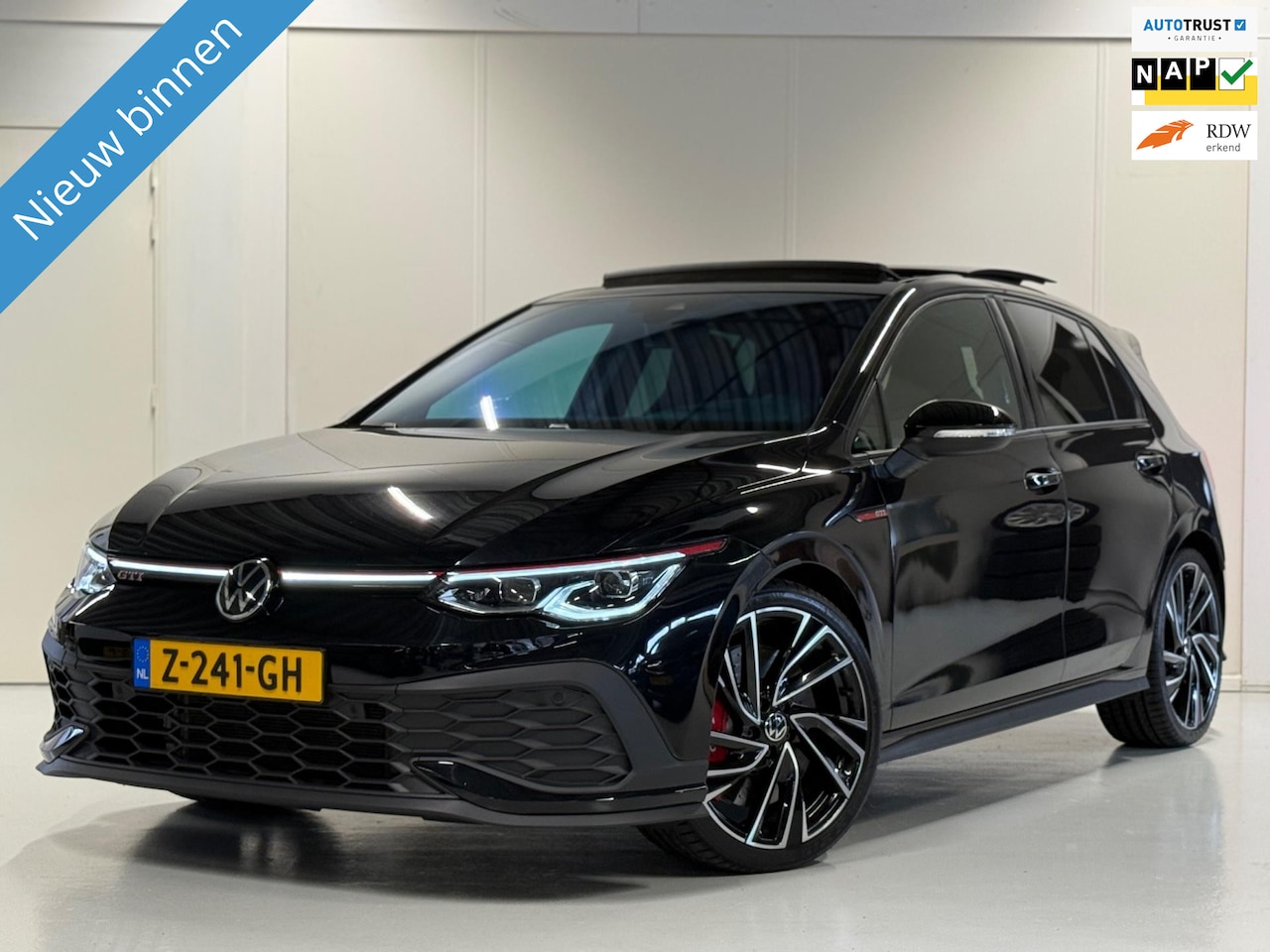 Volkswagen Golf - 2.0 GTI ClubSport 300PK Pano|IQ-LIGHT|HK!! - AutoWereld.nl