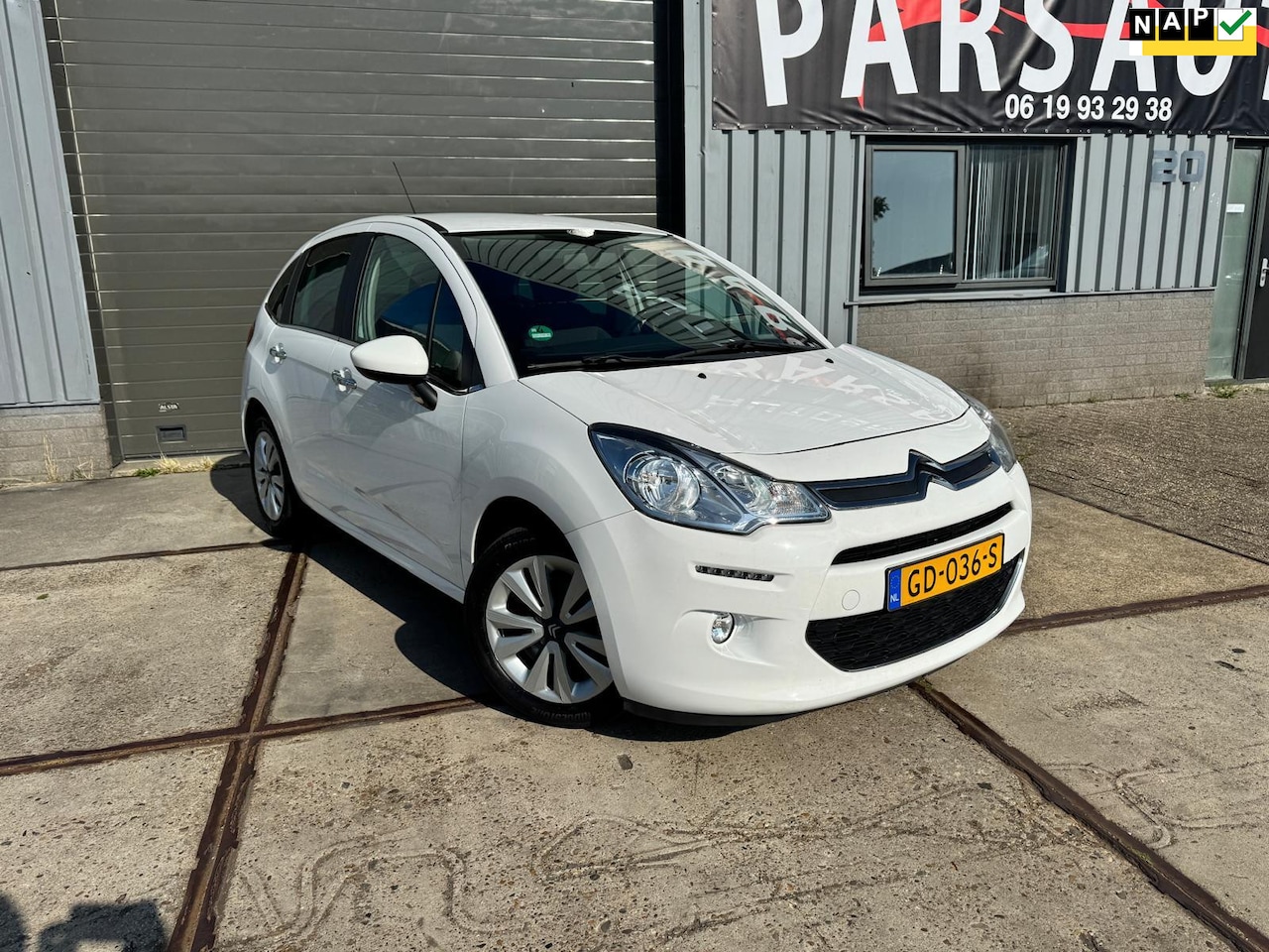 Citroën C3 - 1.2 PureTech Collection 1.2 PureTech Collection - AutoWereld.nl