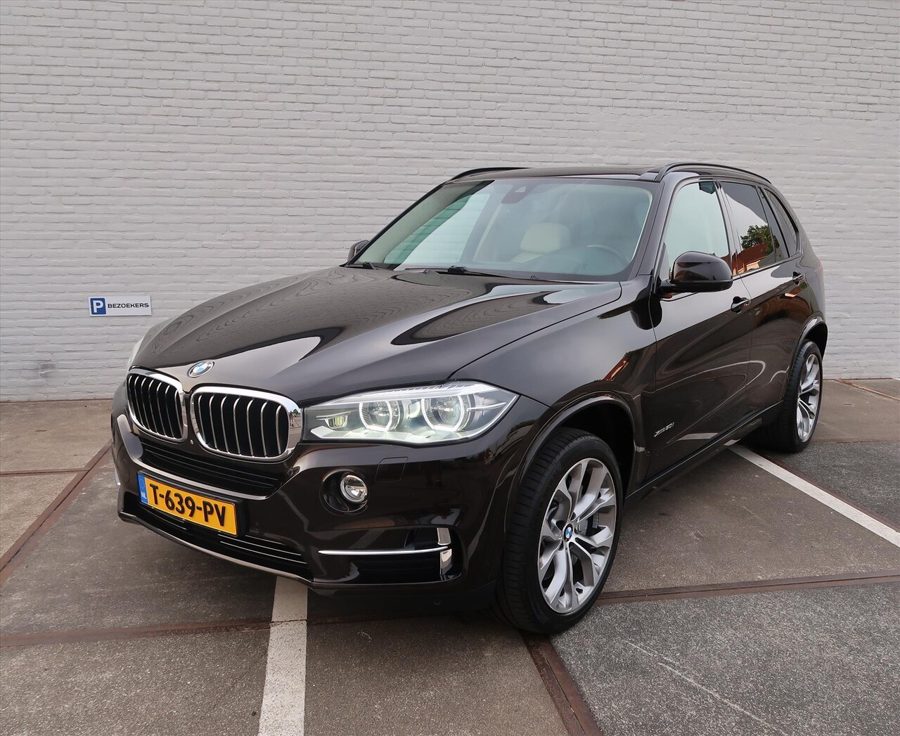 BMW X5 - xDrive50i 450pk Automaat I Panoramadak I Harman Kardon I Elek. Trekhaak I Stoelverwarming - AutoWereld.nl