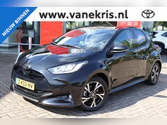 Toyota Yaris - 1.5 Hybrid 115 First Edition, Navi