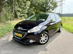 Peugeot 208 - 1.2 VTi 5drs Airco Navigatie NAP ✅
