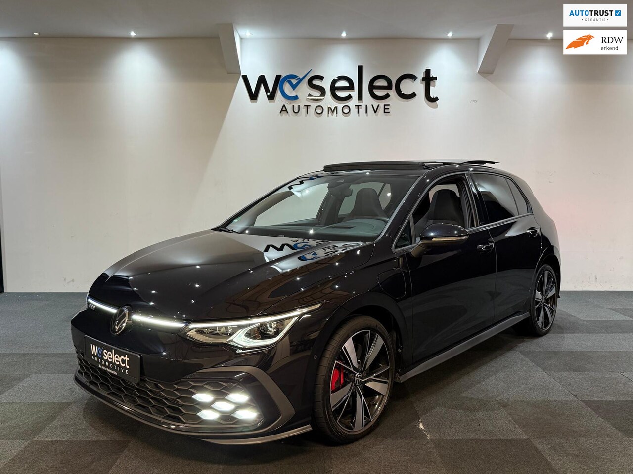 Volkswagen Golf - 1.4 eHybrid GTE Pano l IQ l Led l Head-Up l Ambient l Blindspot l BomVol! - AutoWereld.nl