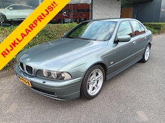 BMW 5-serie - 520i Lifestyle Edition Automaat, 17" LMV, PDC, Xenon, Clima, nieuwe APK