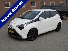 Toyota Aygo - 1.0 VVT-i x-play * Rijklaarprijs incl. garantie * Airco * Cruise Controle * Carplay Androi