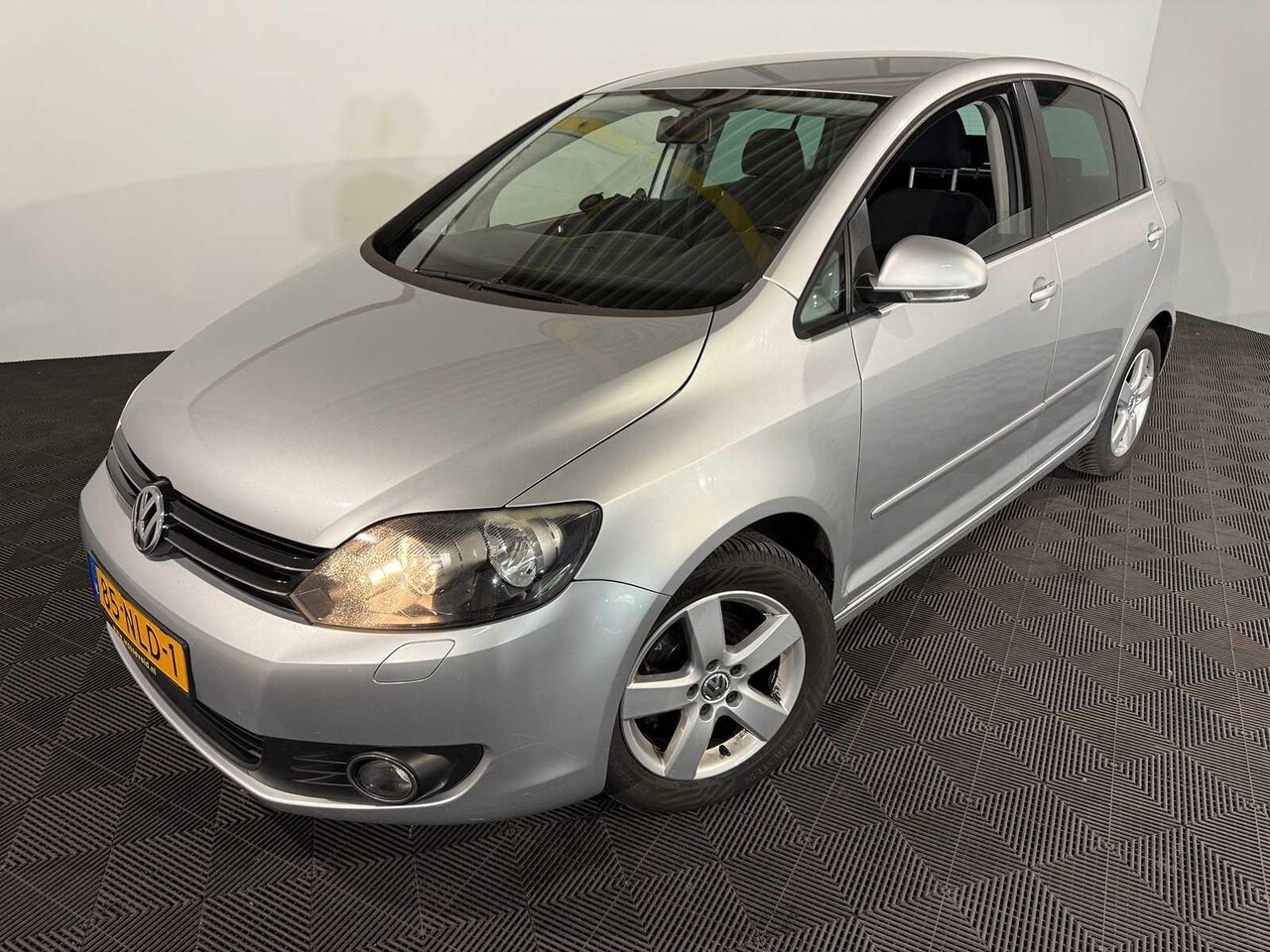 Volkswagen Golf Plus - 1.2 TSI Tour II BlueMotion 1.2 TSI Tour II BlueMotion - AutoWereld.nl