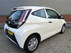 Toyota Aygo - 1.0 VVT-i x-now | Airco | Cruisecontrol | BTW |
