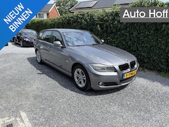 BMW 3-serie Touring - 318d Business Line Automaat | Xenon | Navi | Autom. Airco | Cruise Control | Trekhaak | LM