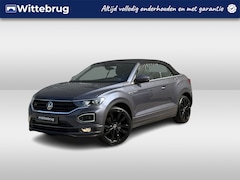 Volkswagen T-Roc Cabrio - 1.5 TSI 150pk DSG R-Line / Digital Cockpit Pro / Black Style / 19" LMV / Leder Vienna / Do